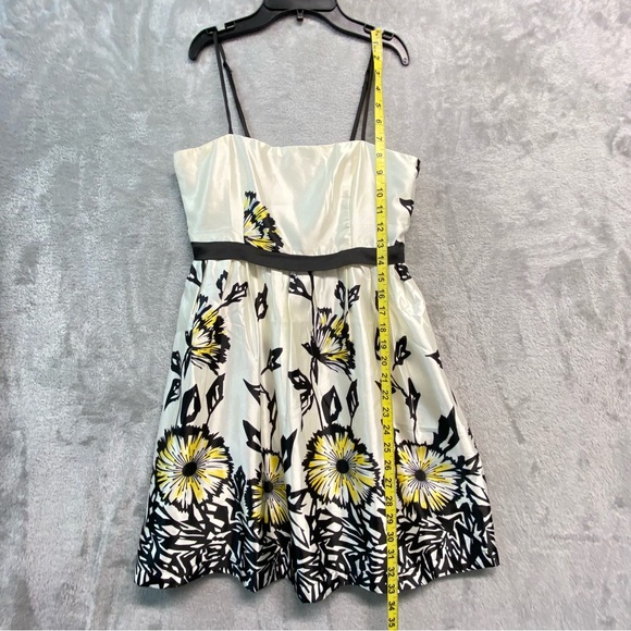 Y2K Cream Black Satin Floral  Dress with Yellow Accents Size S - Picture 4 of 9